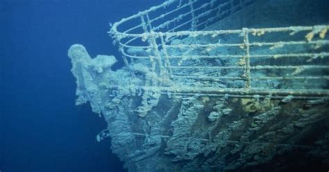 A search is underway after a sub used to view the wreckage of the Titanic went missing in the Atlantic